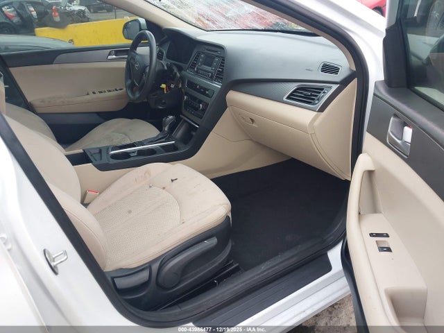 5NPE24AF6FH245391 Hyundai SONATA SE