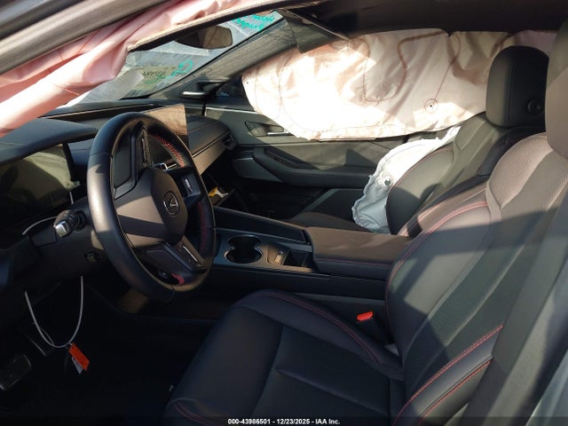 2024 ACURA ZDX 4W5KHNRL9RZ511682 Photo 4