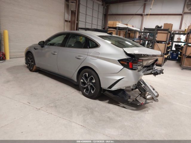 2025 HYUNDAI SONATA KMHL64JA9SA503321 Photo 2