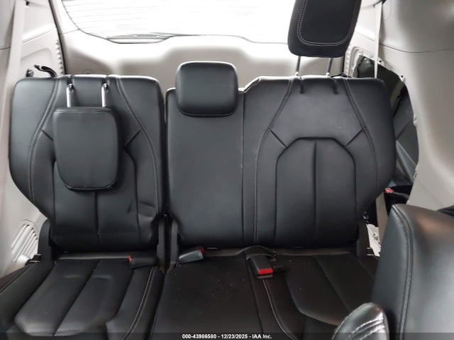 Chrysler Pacifica Hybrid Touring L 2023 2C4RC1L70PR604029 Image 17
