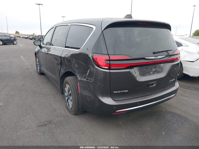 Chrysler Pacifica Hybrid Touring L 2023 2C4RC1L70PR604029 Image 3