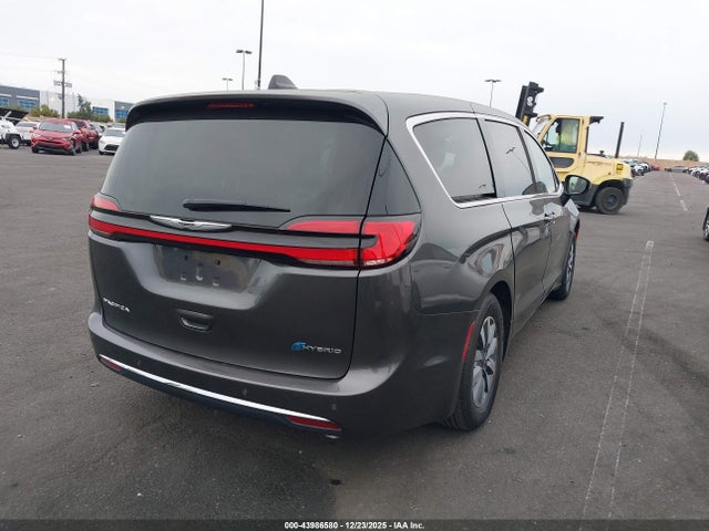 Chrysler Pacifica Hybrid Touring L 2023 2C4RC1L70PR604029 Image 4