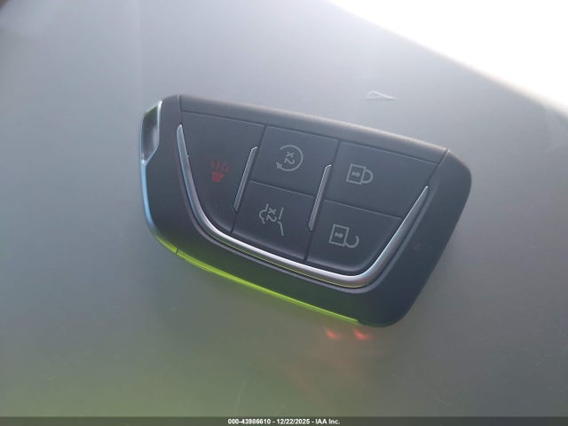 2025 CADILLAC LYRIQ 1GYKPURK4SZ317479 Photo 10