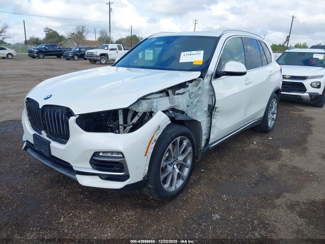 2019 BMW X5 5UXCR6C56KLL09923 Photo 1