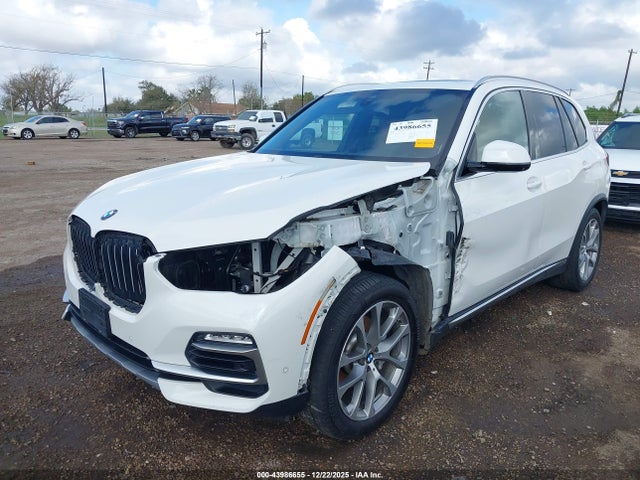 2019 BMW X5 5UXCR6C56KLL09923 Photo 5