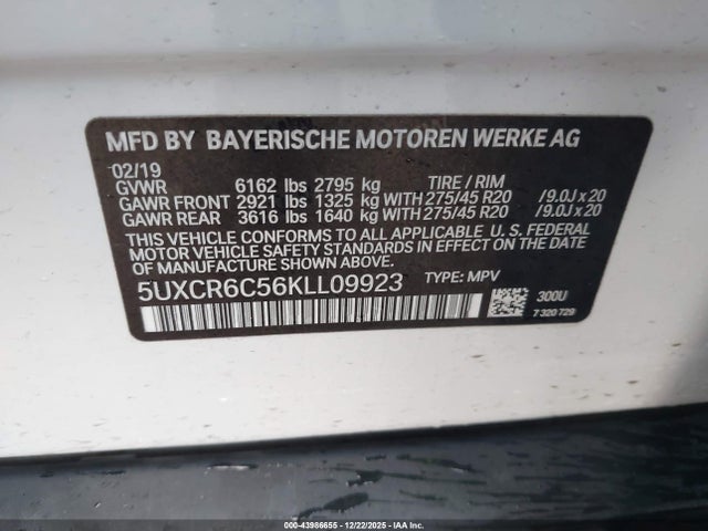 2019 BMW X5 5UXCR6C56KLL09923 Photo 8