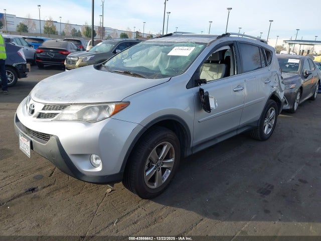 Toyota Rav4 Xle 2015 2T3WFREV2FW189501 Image 2