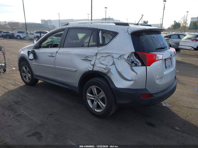 Toyota Rav4 Xle 2015 2T3WFREV2FW189501 Image 3