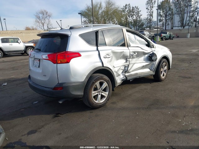 Toyota Rav4 Xle 2015 2T3WFREV2FW189501 Image 4