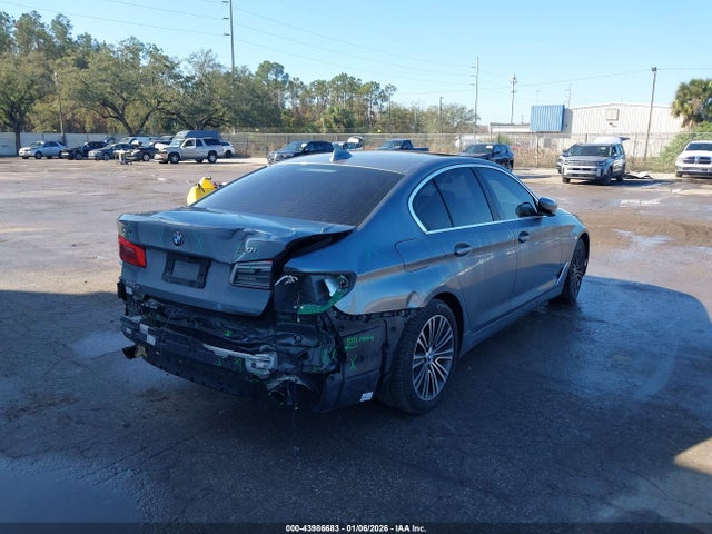 2019 BMW 530I WBAJA7C53KWW44316 Photo 3