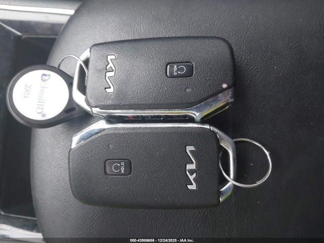 5XXG44J82NG096606 KIA K5 Gt