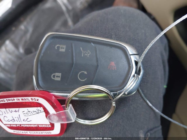 2017 CADILLAC XT5 1GYKNARS6HZ119547 Photo 10