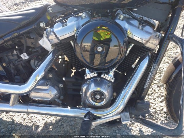 2022 HARLEY-DAVIDSON FXST 1HD1BVJ15NB048526 Photo 7