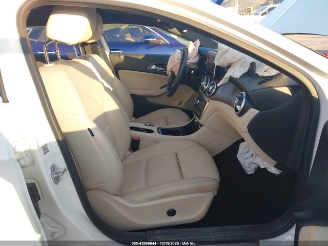 WDCTG4GBXHJ359489 Mercedes-Benz Gla 250 4matic