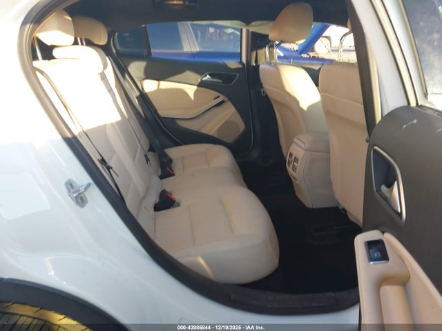 WDCTG4GBXHJ359489 Mercedes-Benz Gla 250 4matic