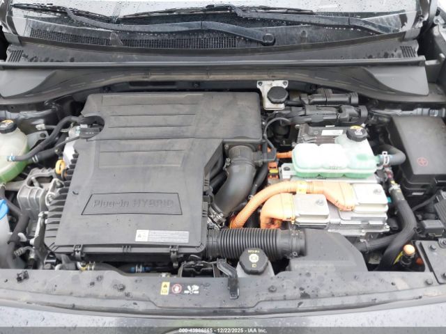 2019 KIA NIRO PLUG-IN HYBRID KNDCD3LD8K5304796 Photo 9