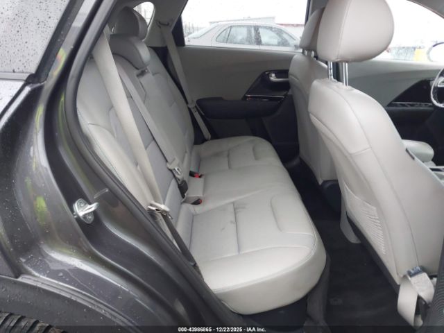 2019 KIA NIRO PLUG-IN HYBRID KNDCD3LD8K5304796 Photo 7