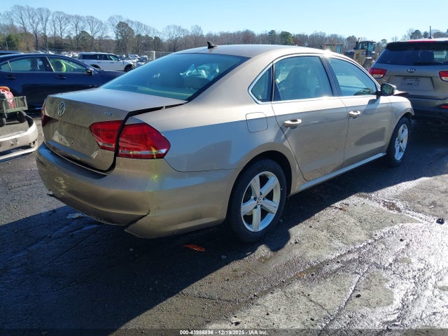 43986896 :رقم المزاد ، 1VWBV7A32FC013476 vin ، 2015 Volkswagen Passat 2.0l Tdi Se مزاد بيع