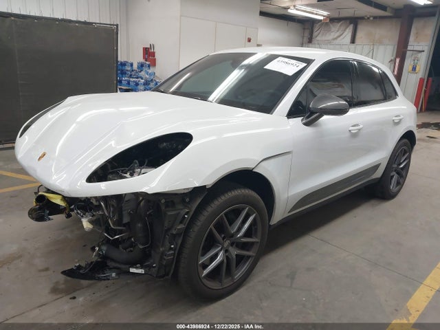 2024 PORSCHE MACAN WP1AA2A53RLB19422 Photo 1