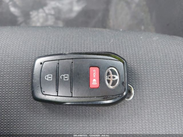 2022 TOYOTA COROLLA CROSS 7MUBAAAG5NV019225 Photo 10