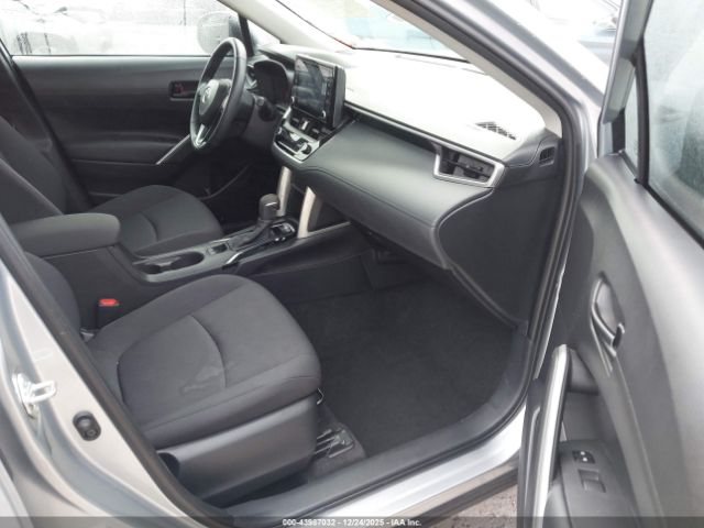 2022 TOYOTA COROLLA CROSS 7MUBAAAG5NV019225 Photo 4