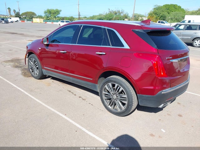 2017 CADILLAC XT5 1GYKNCRS2HZ100988 Photo 2
