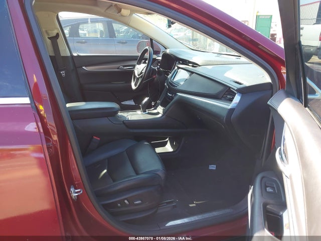 2017 CADILLAC XT5 1GYKNCRS2HZ100988 Photo 4