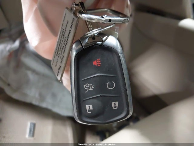 2017 CADILLAC XTS 2G61N5S38H9132633 Photo 10