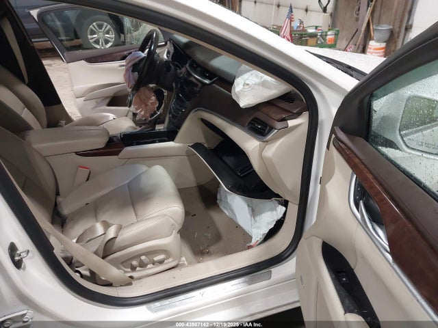 2017 CADILLAC XTS 2G61N5S38H9132633 Photo 4