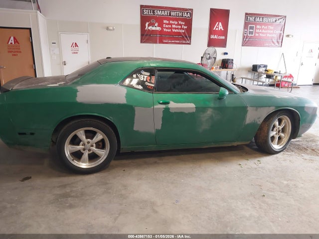 43987153 :رقم المزاد ، 2C3CDYBT7DH740593 vin ، 2013 Dodge Challenger R/t Plus مزاد بيع
