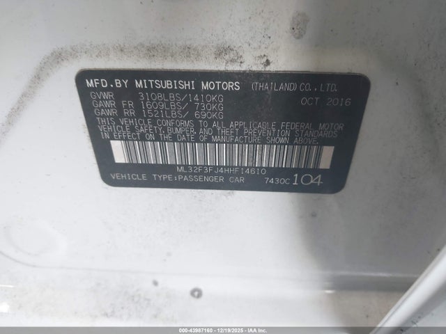 2017 MITSUBISHI MIRAGE G4 ML32F3FJ4HHF14610 Photo 8