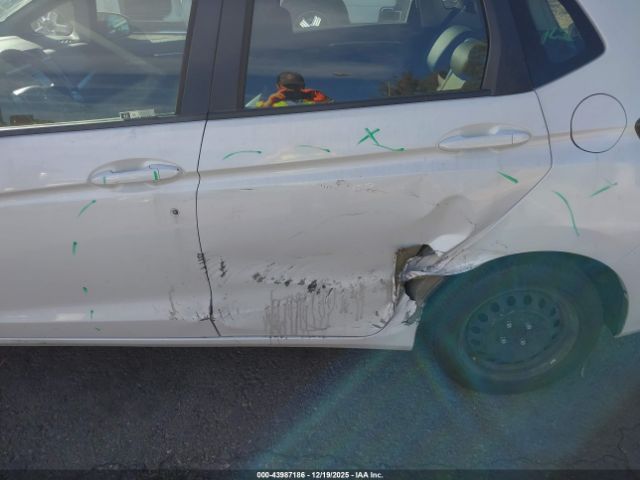 2019 HONDA FIT 3HGGK5H44KM752010 Photo 5