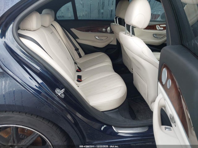 WDDZF4KB7HA180309 Mercedes-Benz E 300 4matic