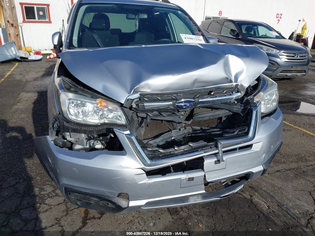 Subaru Forester 2.5i Premium 2017 JF2SJAEC5HH456475 Image 6