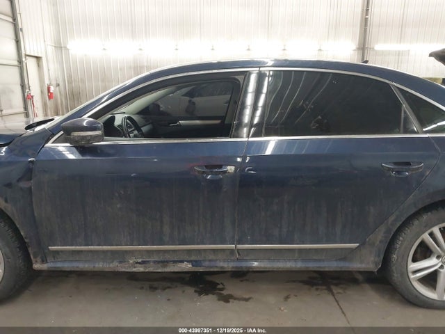 Продаж на аукціоні авто 2013 Volkswagen Passat 2.0l Tdi Se, vin: 1VWBN7A39DC054099, номер лоту: 43987351