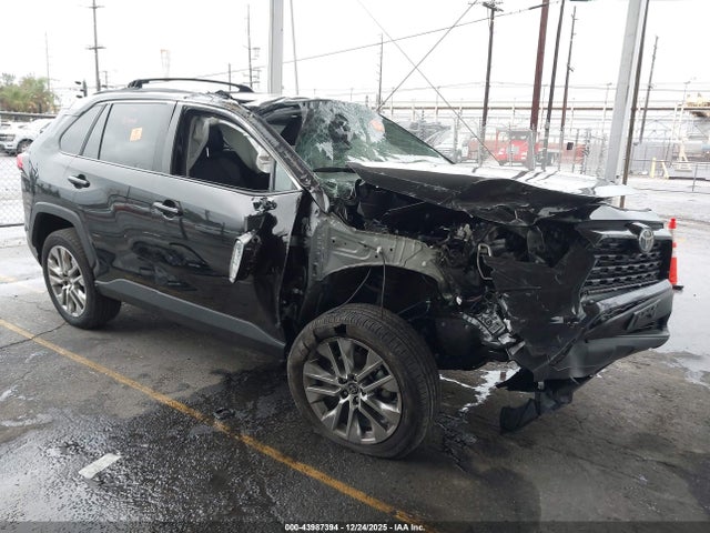 Toyota Rav4 Xle Premium 2025 2T3C1RFVXSW374633 главное изображение