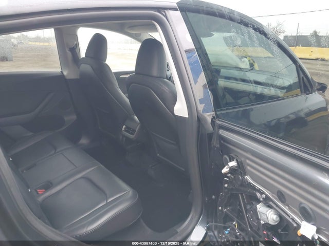 2025 TESLA MODEL Y 7SAYGDED8SF279691 Photo 7