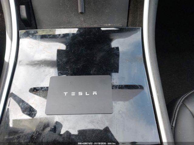 2020 TESLA MODEL 3 5YJ3E1EC1LF586429 Photo 10