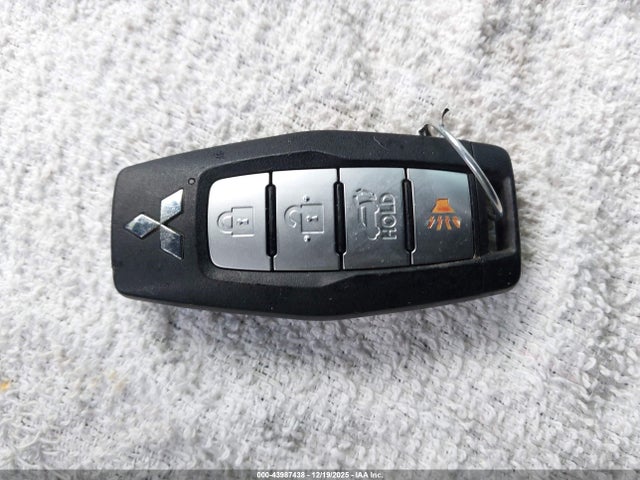 2022 MITSUBISHI OUTLANDER JA4J4UA88NZ027268 Photo 10