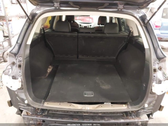Subaru Outback 2.5i Limited 2014 4S4BRCLCXE3297883 Image 18