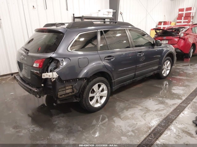 Subaru Outback 2.5i Limited 2014 4S4BRCLCXE3297883 Image 4