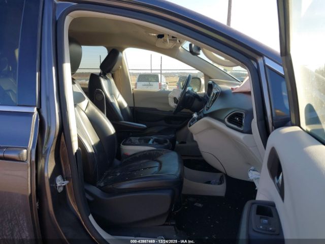 2021 CHRYSLER VOYAGER 2C4RC1DG1MR516178 Photo 4