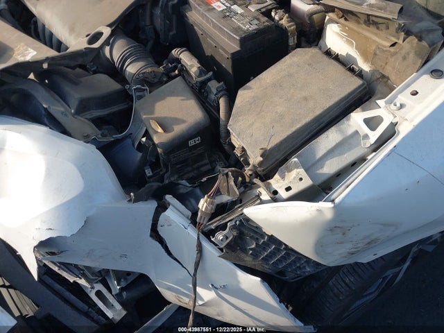 NMTKHMBX6JR027221 Toyota C-HR XLE