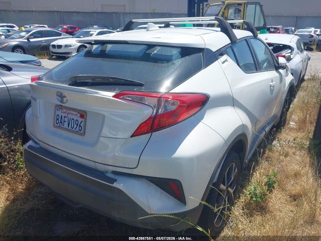 NMTKHMBX6JR027221 Toyota C-HR XLE