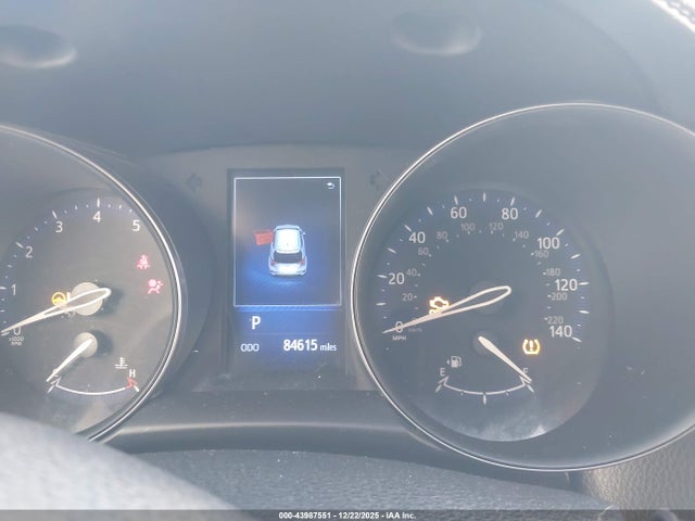 NMTKHMBX6JR027221 Toyota C-HR XLE