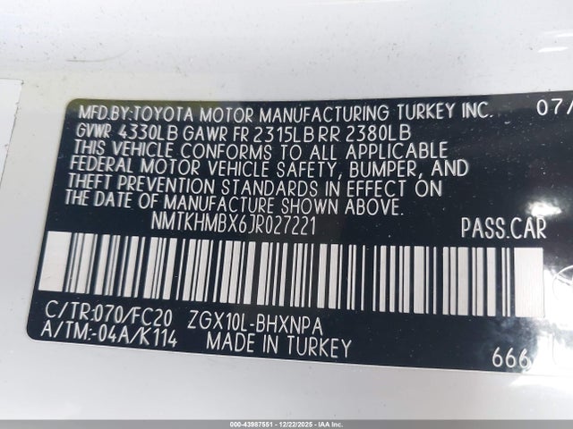 NMTKHMBX6JR027221 Toyota C-HR XLE