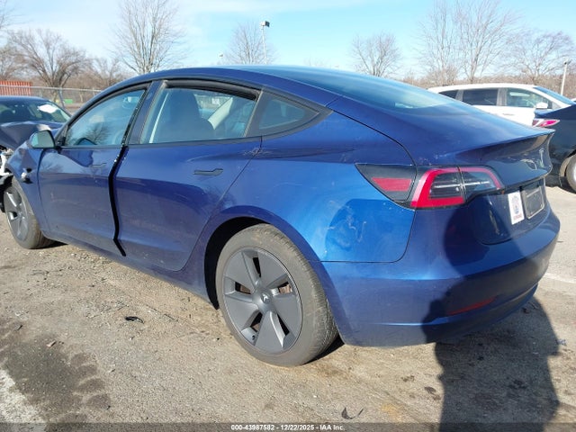 2023 TESLA MODEL 3 5YJ3E1EAXPF476600 Photo 2