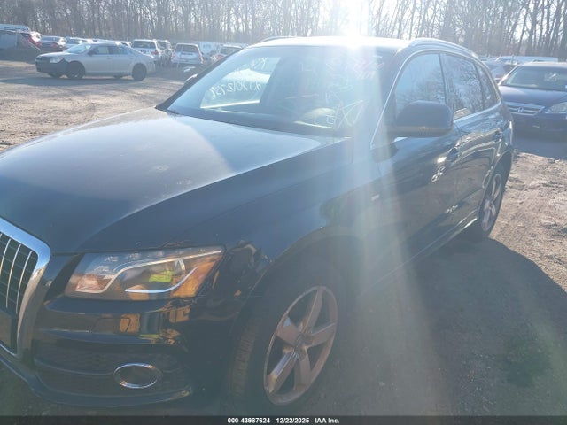 2011 AUDI Q5 WA1DKAFP3BA106102 Photo 1
