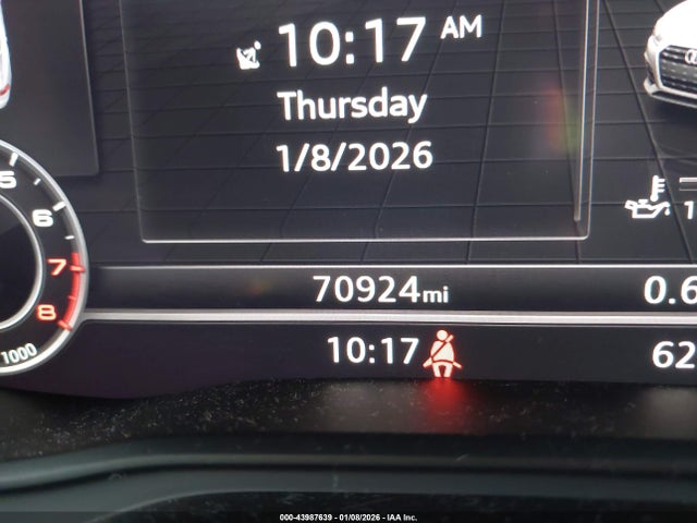 43987639 :رقم المزاد ، WAUENCF50JA010225 vin ، 2018 Audi A5 2.0t Premium مزاد بيع