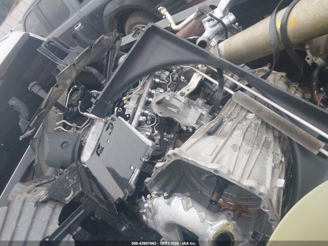1GC1YNEY3MF284168 Chevrolet Silverado 2500hd 4wd Standard Bed Lt